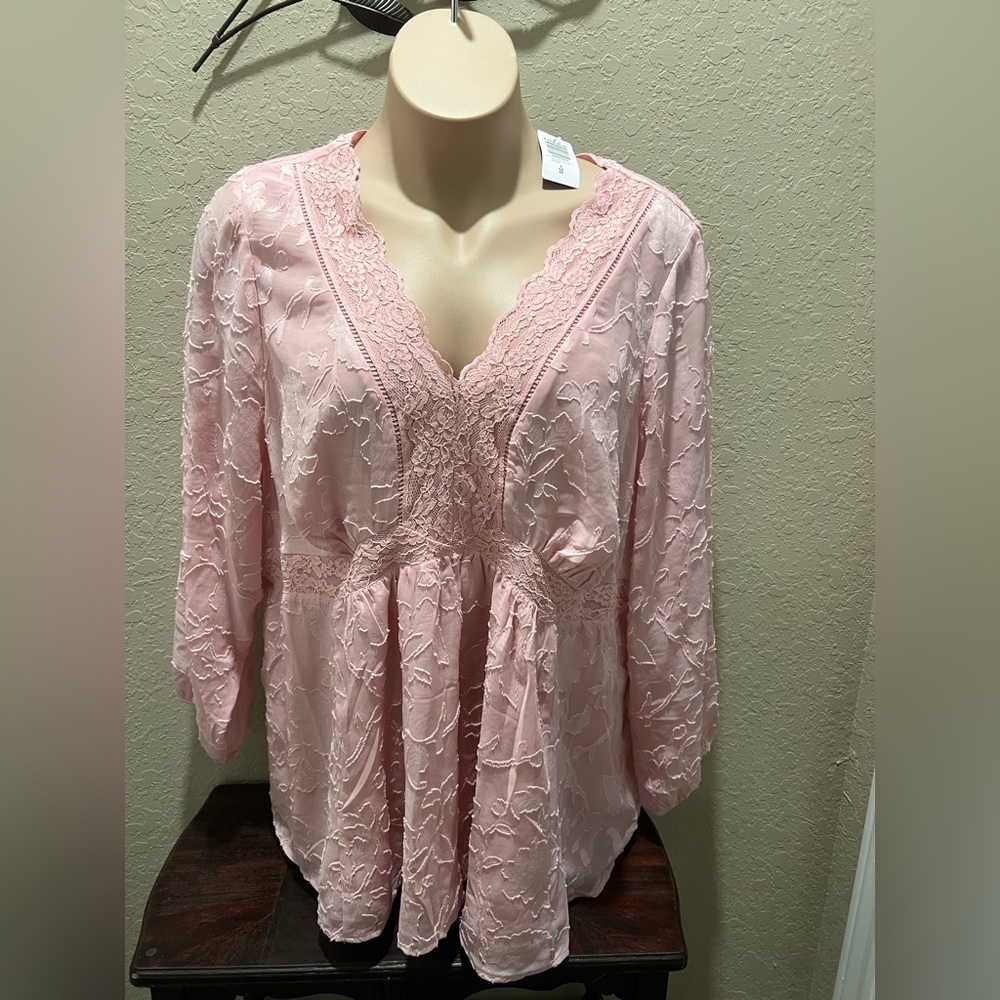 Plus size Babydoll floral /lace long sleeve top